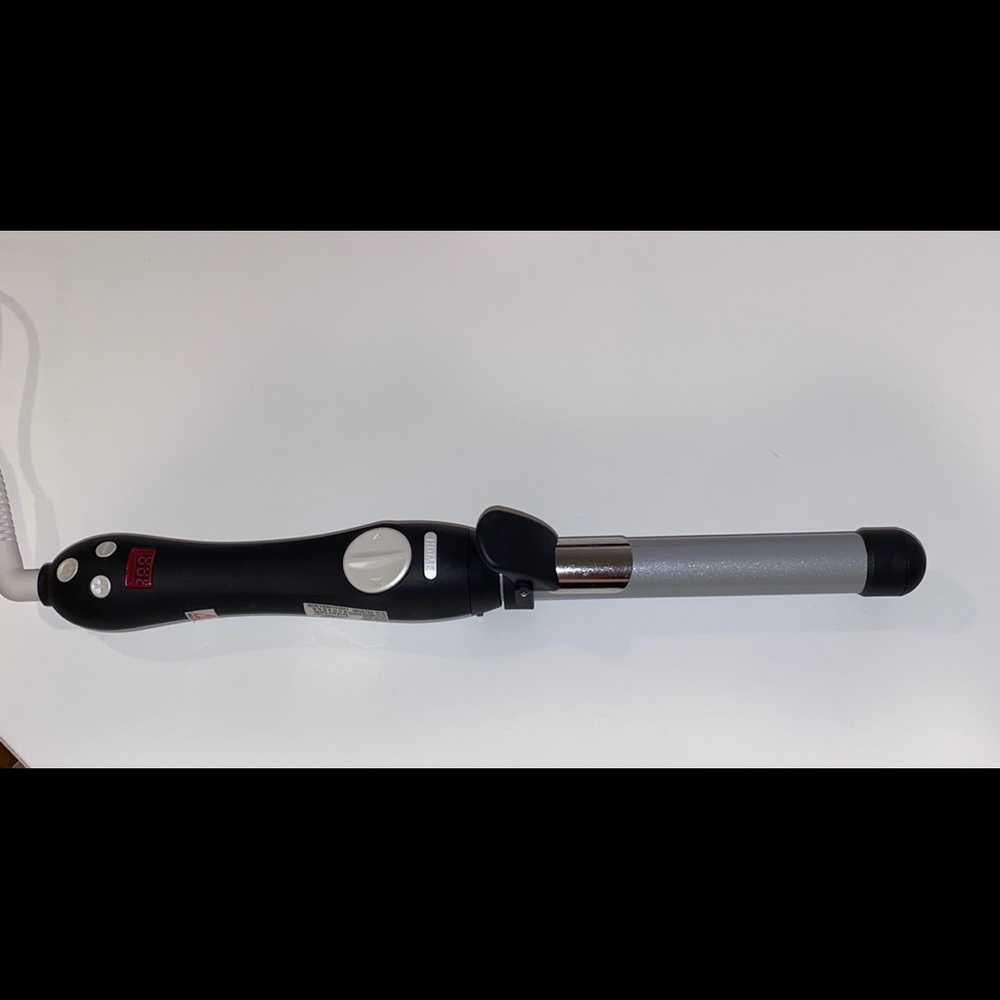 Beachwaver S1-Dual Voltage Rotating Curling Iron